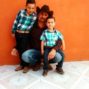 Meet your Posher, Rigoberto